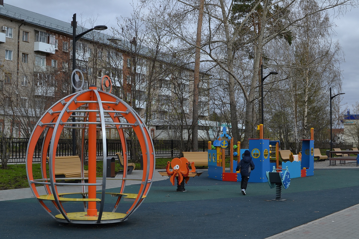 Детское игровое оборудование для набережной города Краснокамск